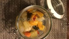 Giardiniera di verdure pronta in dispensa tutto l’anno!