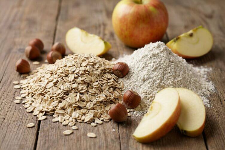 fiocchi e farina di avena fiocchi e farina di avena