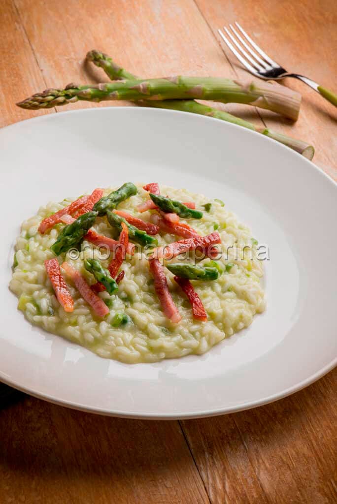 Risotto asparagi e speck Risotto asparagi e speck