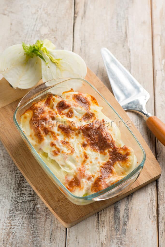 Finocchi gratinati alla scamorza Finocchi gratinati alla scamorza