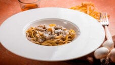 Tagliatelle ai funghi champignon, una ricetta veloce! Tagliatelle ai funghi champignon, una ricetta veloce!