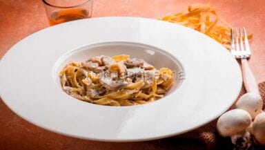 Tagliatelle ai funghi champignon