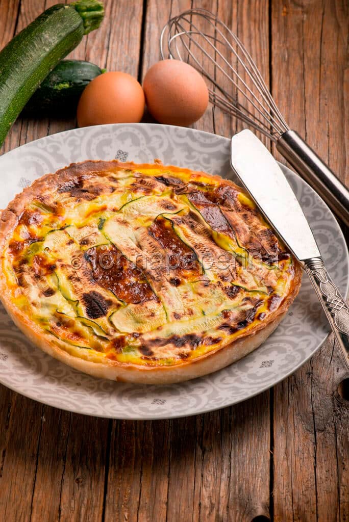 torta salata di zucchine