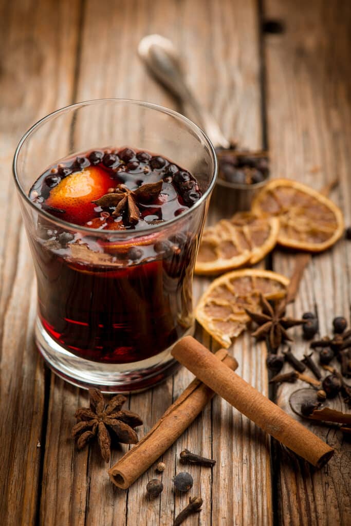 vin brulè con le spezie Vin brulè