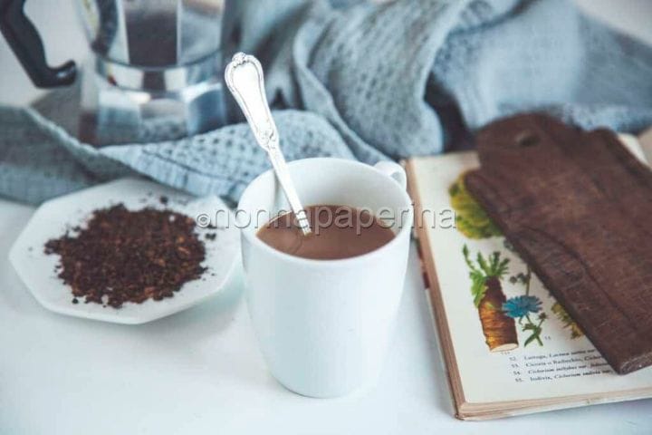 Caffè di cicoria per una colazione dietetica e ricca di vitamine