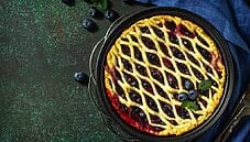 Crostata con olio e mirtilli, una deliziosa alternativa