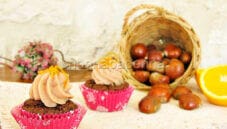 Cupcake al cocco e arancia con crema alle castagne Cupcake al cocco e arancia con crema alle castagne