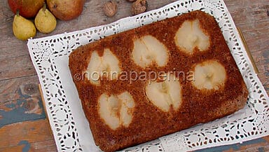 Torta alle pere e datteri