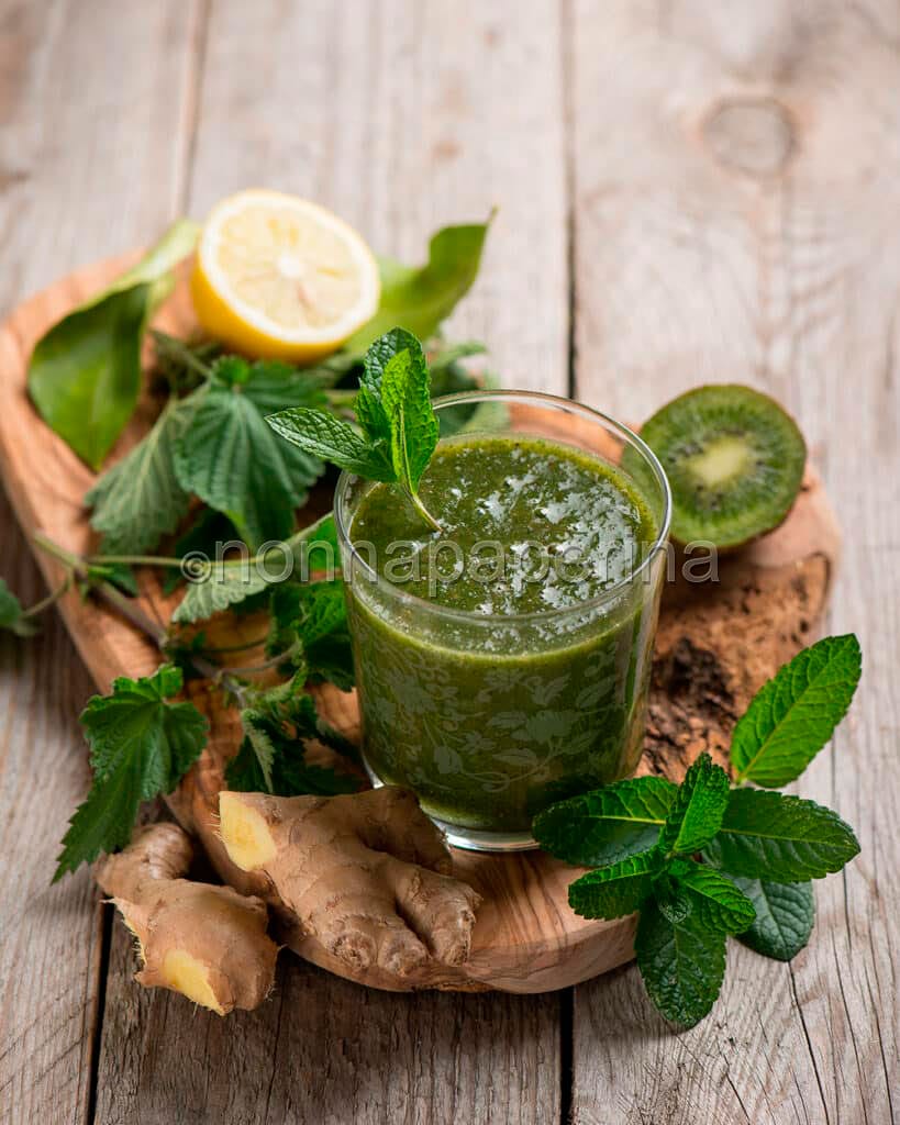 Frullato detox con ortica Frullato detox con ortica