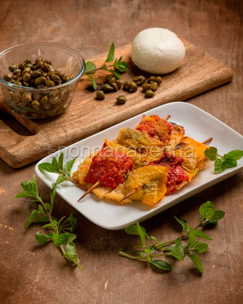 Involtini di peperoni ripieni