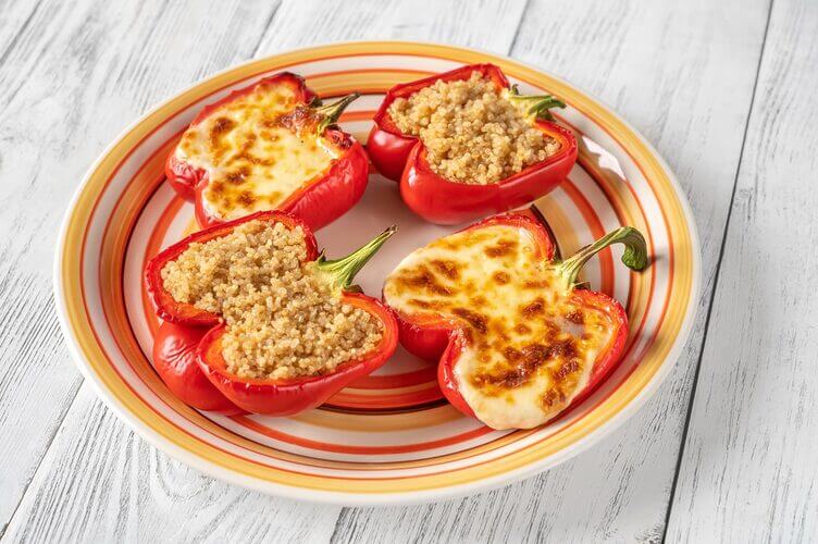 Peperoni farciti di quinoa