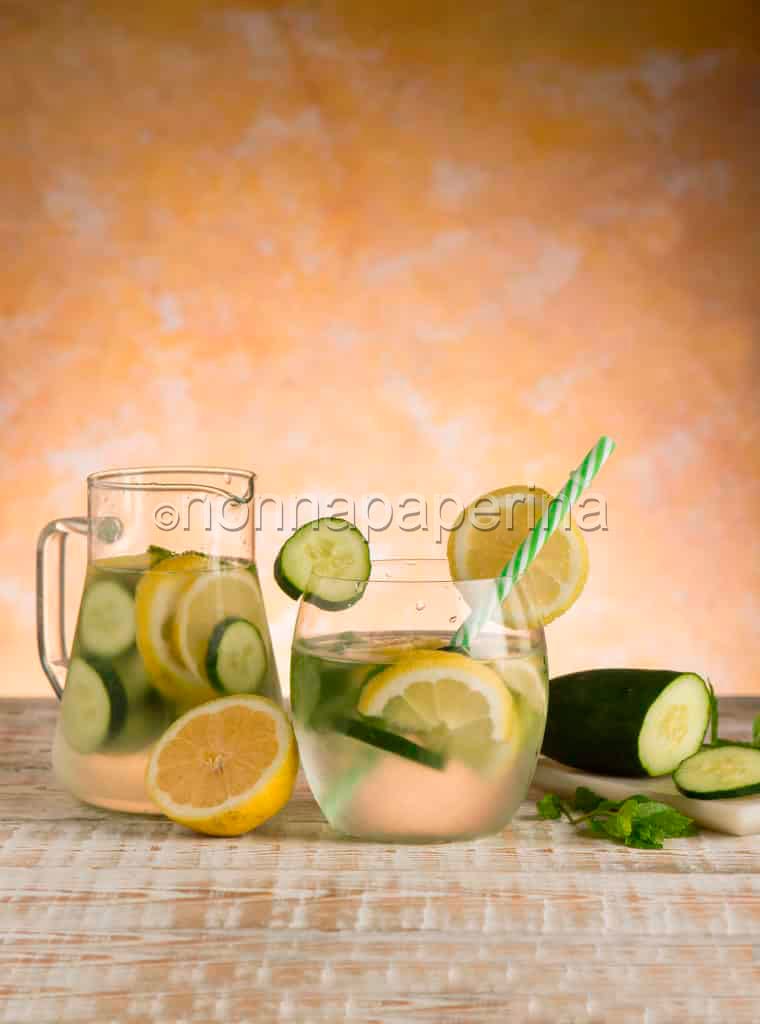 Acqua aromatizzata al limone