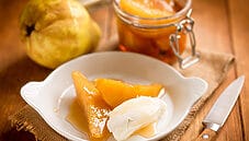 La mela cotogna sciroppata, un dessert davvero speciale