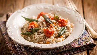 Riso con ragù di coniglio