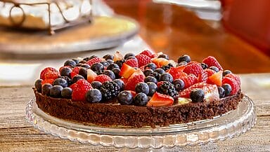 Torta di panna al cacao con ganache al cioccolato