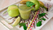 Frullato di mela verde, spinaci e banana