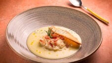 Minestra di patate, miglio e pancetta per la cena Minestra di patate, miglio e pancetta per la cena