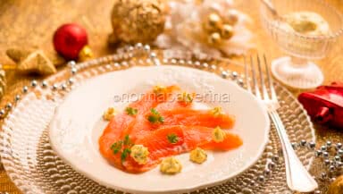 Salmone marinato al cerfoglio