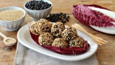 crocchette di ceci neri e quinoa al radicchio rosso