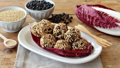 crocchette di ceci neri e quinoa al radicchio rosso