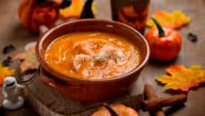 Ricetta della Vellutata di zucca e gamberi Ricetta della Vellutata di zucca e gamberi