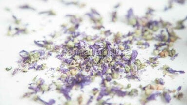 zucchero e lo sciroppo alla malva