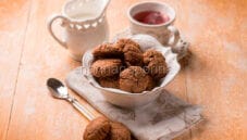 Biscotti con fiocchi di avena per una colazione gustosa