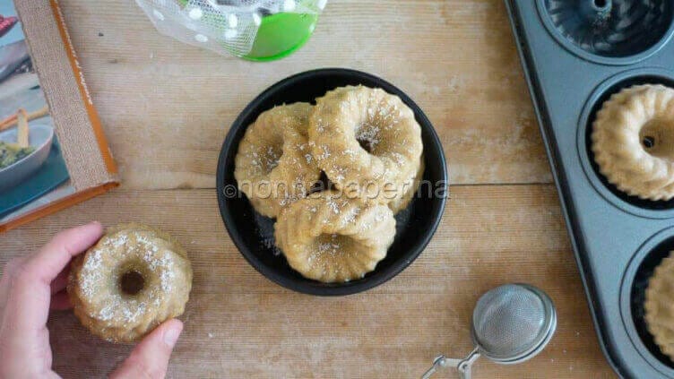 Ciambelline al cocco e caffe