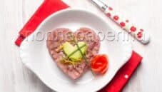 Tartare di tonno e avocado per stupire a San Valentino