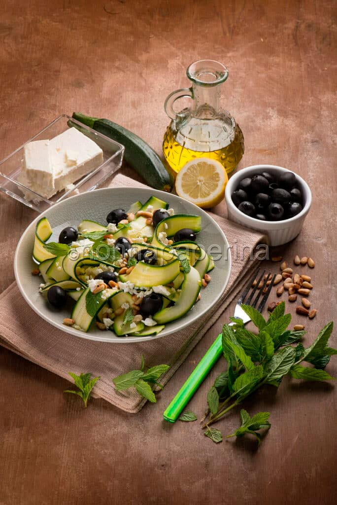 Insalata di zucchine con feta