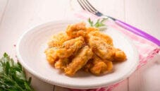 Bocconcini di pollo croccanti, un finger food delizioso