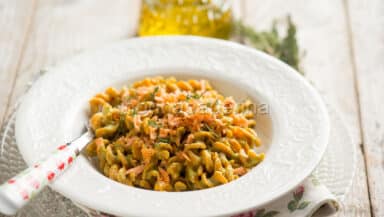 Fusilli integrali con crema di fave