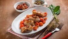 Involtini di vitello al pomodoro : antipasto goloso!