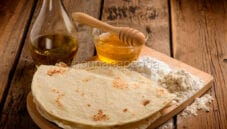 Piadina liscia e farcita: la golosità pratica