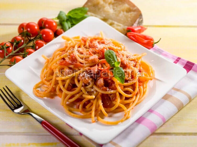 bucatini all amatriciana