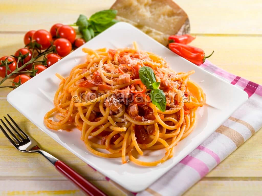 Bucatini Allamatriciana Una Tradizione Culinaria Italiana