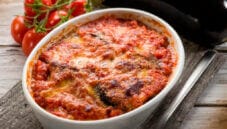 Parmigiana di melanzane, una ricetta originale dalla Puglia