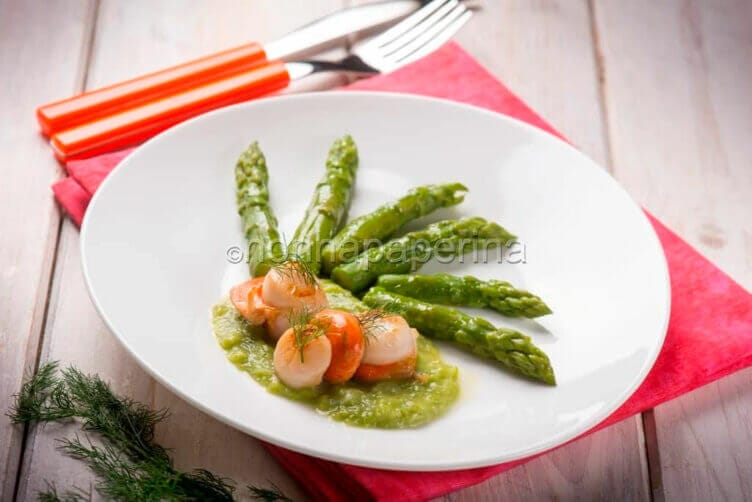 capesante con gli asparagi