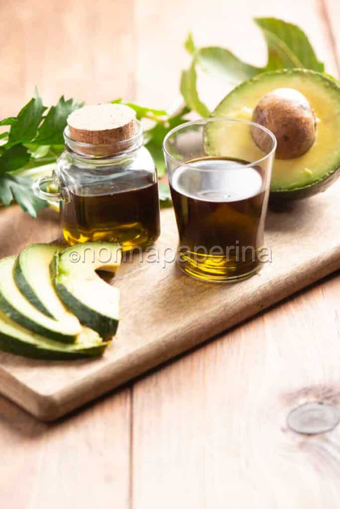 Olio di avocado