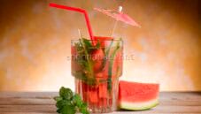 Bevanda fresca? Acqua aromatizzata al cocomero