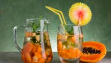 Acqua aromatizzata alla papaya, un toccasana