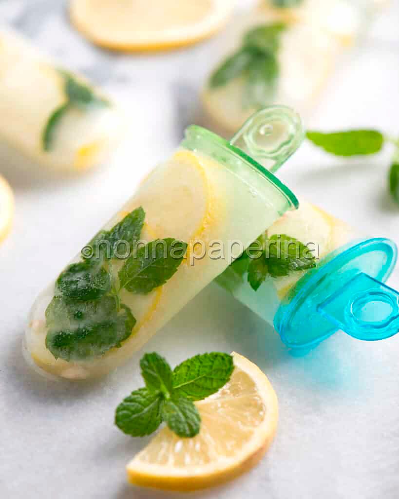 Ghiaccioli al limone e menta Ghiaccioli al limone e menta