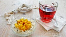 Risolatte al mango e semi di chia, un infuso esotico Risolatte al mango e semi di chia, un infuso esotico