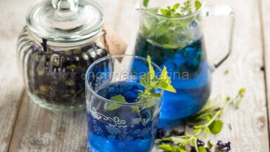 acqua aromatizzata con malva e melissa