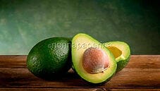 Alla scoperta dell’avocado: nutrimento e benessere Alla scoperta dell’avocado: nutrimento e benessere