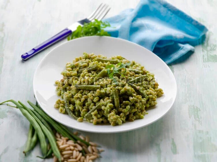 Farro al pesto di rucola e fagiolini Farro al pesto di rucola e fagiolini