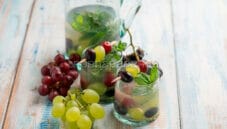 Acqua aromatizzata all’uva nera, rosata e bianca