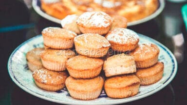 muffin con confettura alle pesche