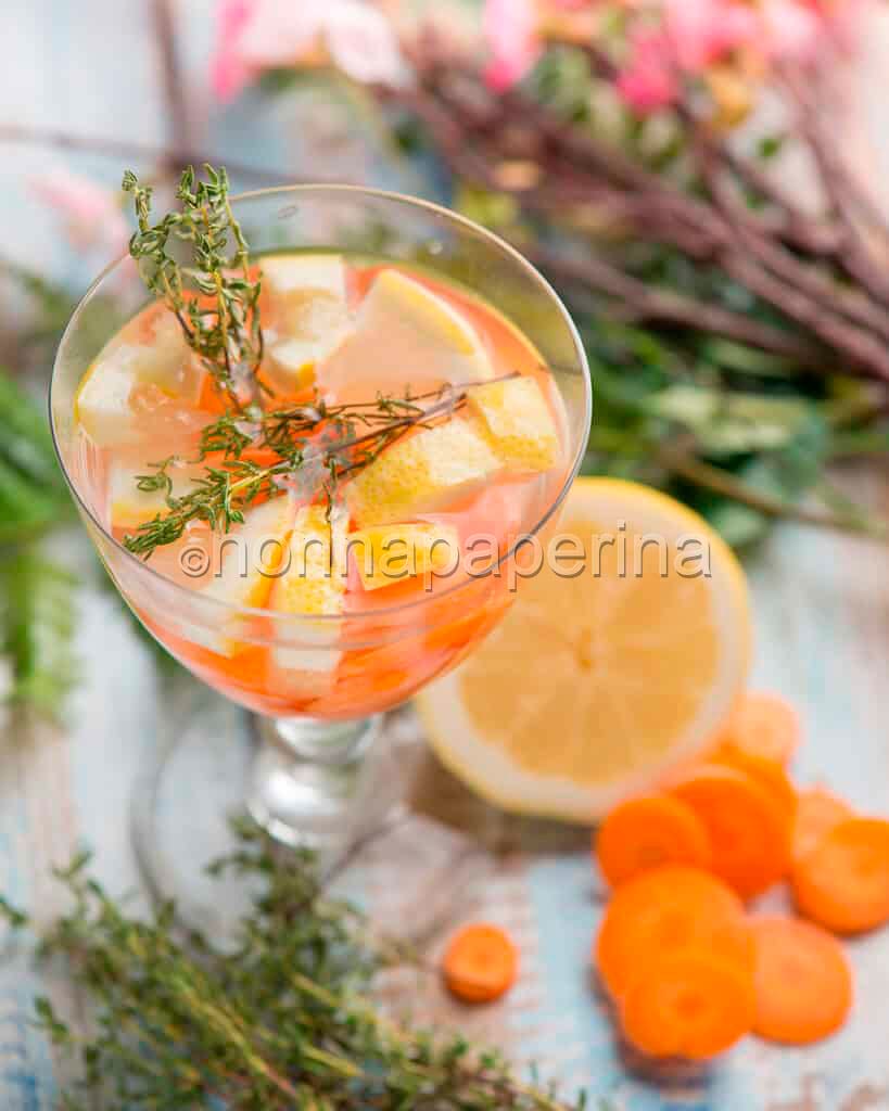 acqua aromatizzata alla carota acqua aromatizzata alla carota