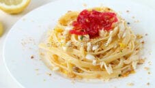 Linguine con orata e cipolla caramellata, un ricetta gourmet Linguine con orata e cipolla caramellata, un ricetta gourmet